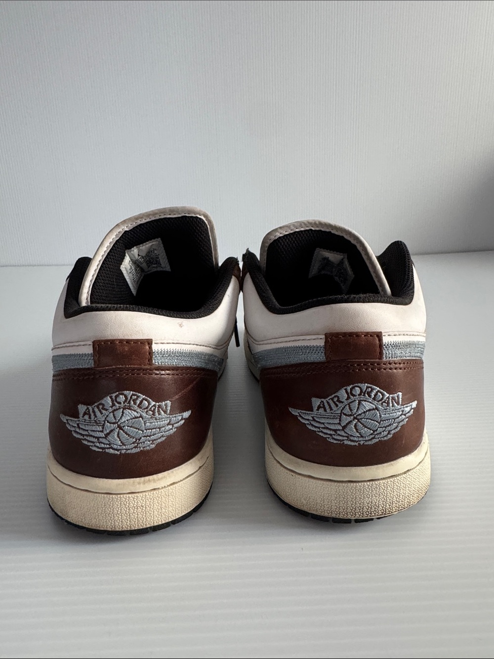 Jordan Low-Top Sneakers 11